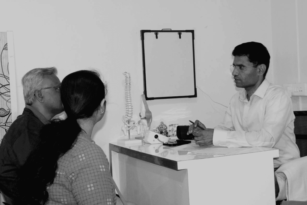 back pain treatment clinic wakad (2)