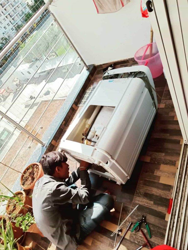 AC repair servicing in Wakad, Hinjewadi Revamp Services